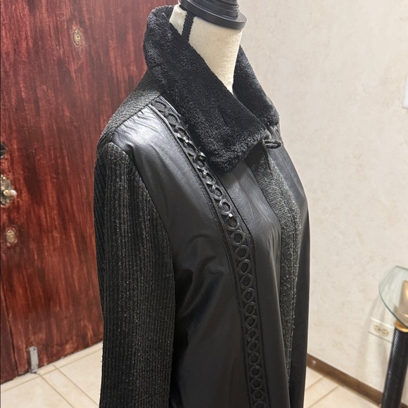 Elegant Black Women's Long Coat - Picture 2 of 3